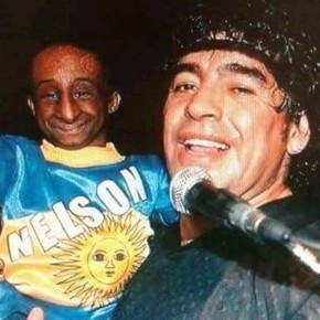 Nelson de la Rosa: el día que Maradona lo revoleó por los aires y después lo invitó a una fiesta