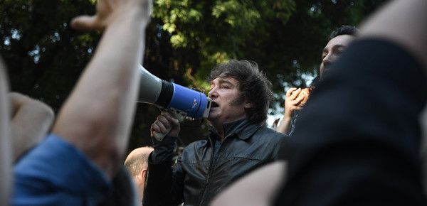 Javier Milei apuesta a quedarse con un tercio del Congreso y promete que habrá inflación cero en agosto de 2026