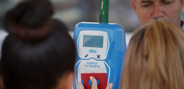 Nuevo boleto universitario: quiénes pueden viajar gratis en CABA y cómo tramitarlo