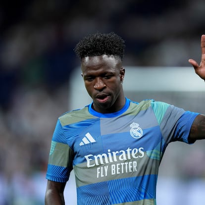 Límite salarial: aberración o vuelco al fútbol