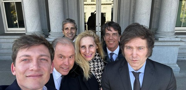 Los cambios en el Gabinete: Milei define los nombres condicionado por la interna entre Karina y Santiago Caputo