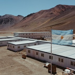 El cobre sin Milei: dudas sobre las inversiones por la caída del gobierno en las encuestas