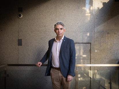 Cuando dormir bien se vuelve un privilegio: el psicólogo que quiere acabar con la vigilia argentina