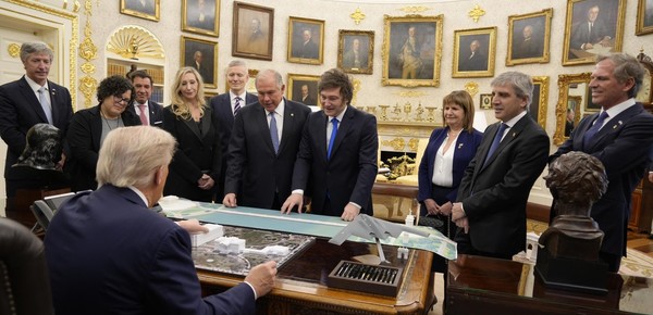 Intimidades de la visita de Milei al Salón Oval: un momento de zozobra y el aliado superstar