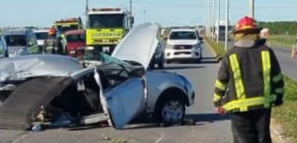 Murió un nene de dos años al chocar el auto en el que viajaba contra una columna en Santa Clara del Mar