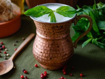 Yogur, agua y sal, el remedio turco contra el calor y fácil de preparar que triunfa en TikTok