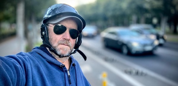 Un fotógrafo mató a sus dos hijos gemelos con discapacidad y luego apareció muerto