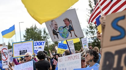 Protestas, esperanza, escepticismo y una gigantesca bandera