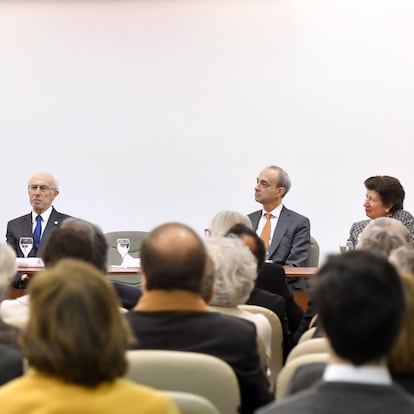 Enseñanza del intento de suprimir el voseo