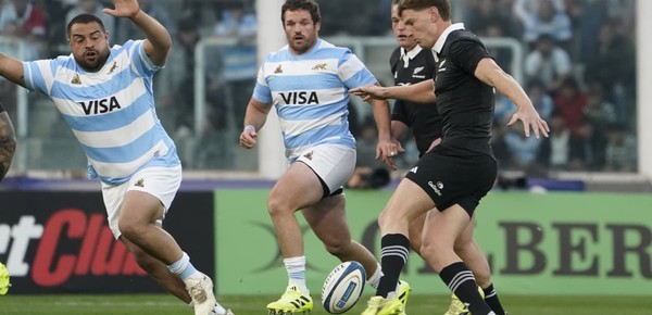 Rugby Championship: los Pumas se ponen a tiro de los All Blacks luego de un trabajado try de Oviedo