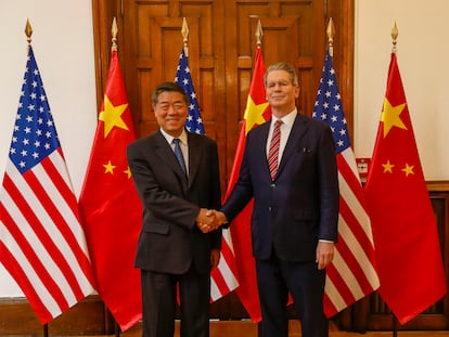 Los negociadores comerciales de China y Estados Unidos se citan en Malasia para resolver la disputa de las tierras raras