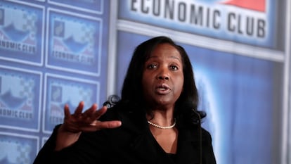El Supremo de EE UU impide de momento que el republicano destituya a Lisa Cook como gobernadora de la Fed