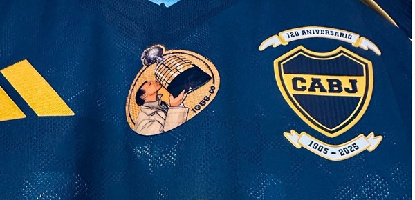 Boca recibe a Belgrano en la Bombonera con parche dedicado a Russo, banderas y más homenajes