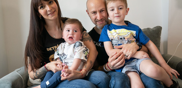 Le dieron de alta al bebé del conmovedor e inédito trasplante de corazón