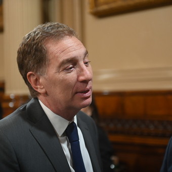 Habilitan que la foto de Santilli esté en los afiches exhibidos en los lugares de votación