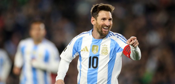 Messi bancó fuente a los pibes de Placente tras la final perdida y Arturo Vidal festejó el triunfo de Marruecos