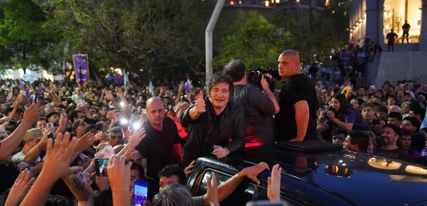 “O avanzamos con la libertad o volvemos a la esclavitud del kirchnerismo”, dijo Milei en Córdoba