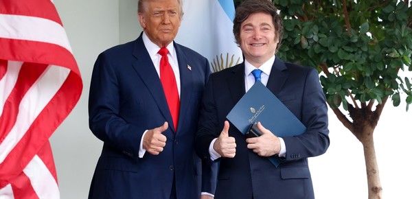 “¿America First? No, los amigos multimillonarios, primero”: la crítica de un premio Nobel al rescate de Trump a Milei