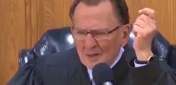“Recuérdenme, por favor”: murió Frank Caprio, el juez estadounidense conocido como el “más amable del mundo”