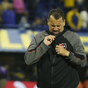 El presidente de Newell's echó a Fabbiani, pese a que el DT quería seguir